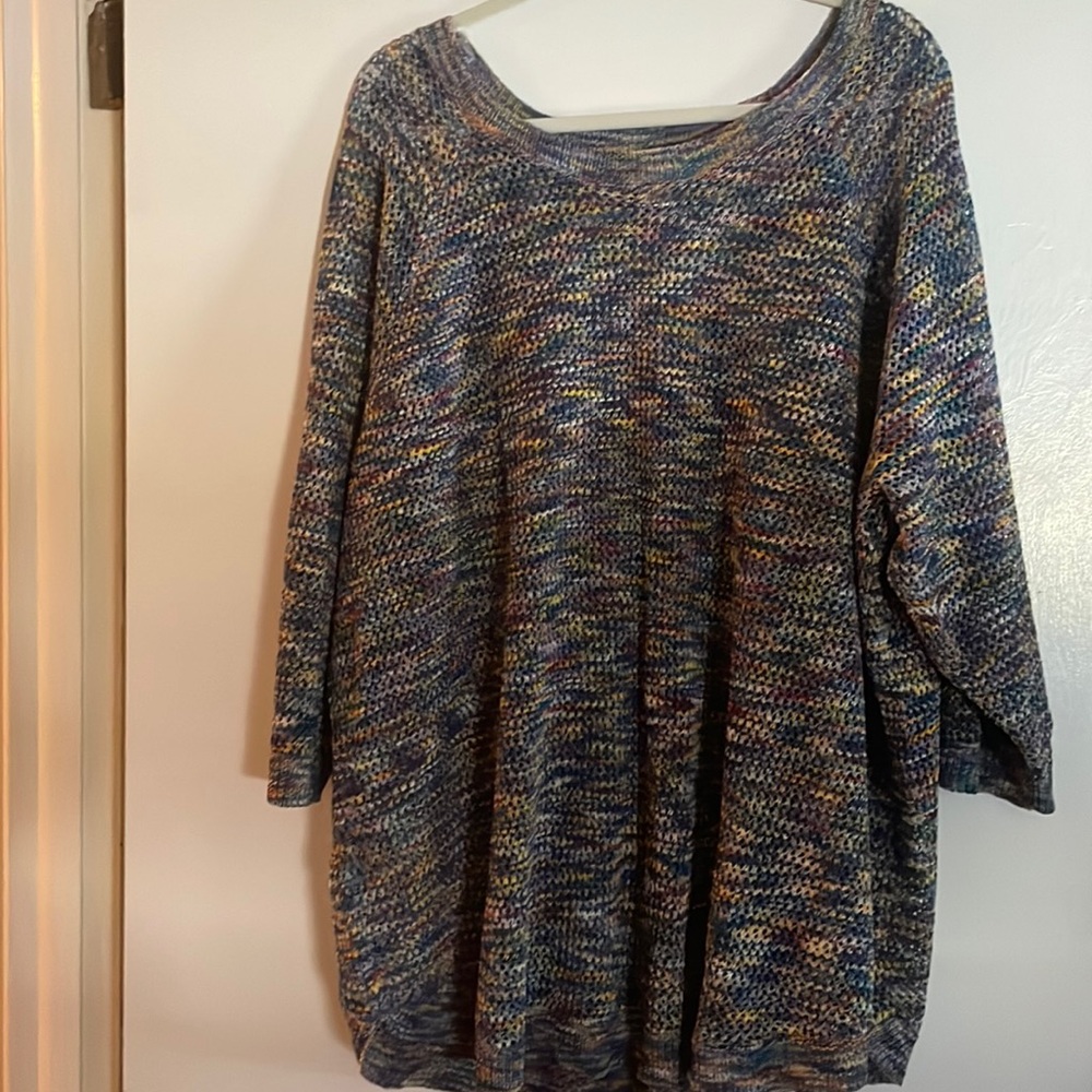 CJ Banks multicolored sweater w 3/4 length sleeve. Size 3x.